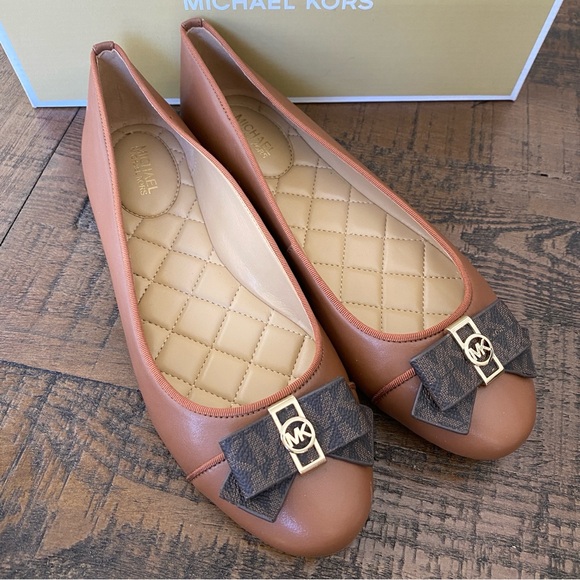 New Only 1‼️ Michael Kors Erica Ballet size 8 - Picture 10 of 10